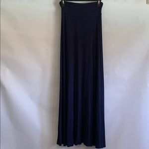 Dark blue plain skirt